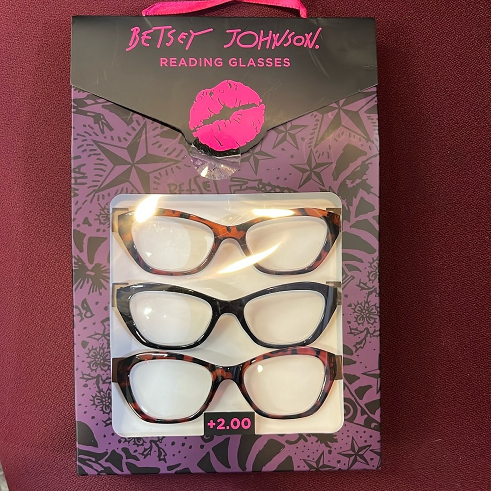 Betsey Johnson reading glasses